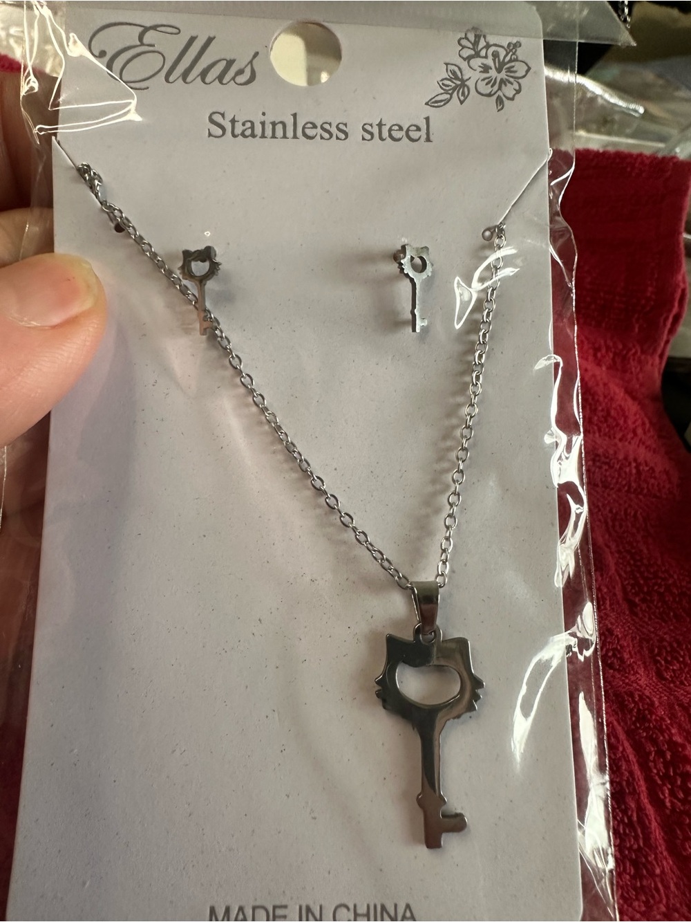 Ellas Stainless Steel Silver Cat Key Pendant Necklace
